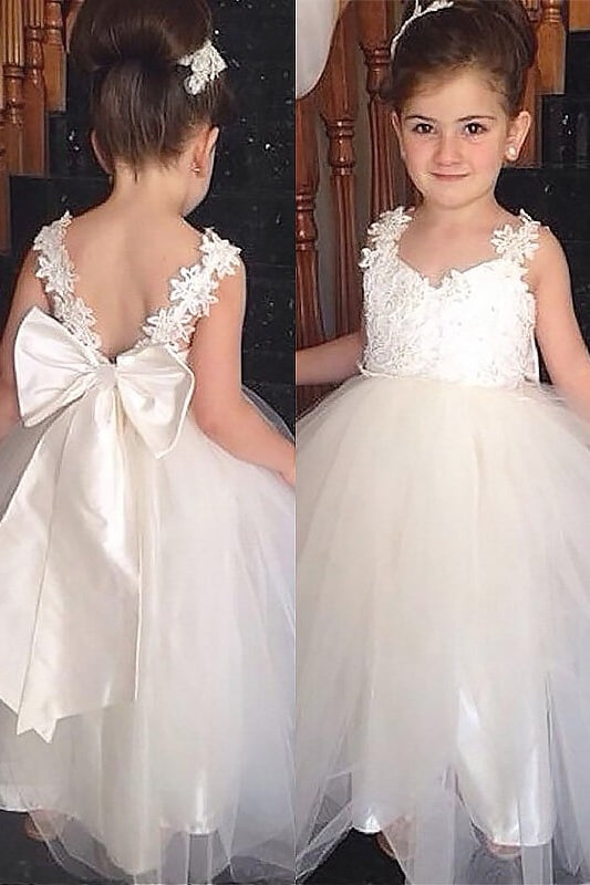 Chic Off White V-Neck Appliques A-Line Flower Girl Dresses