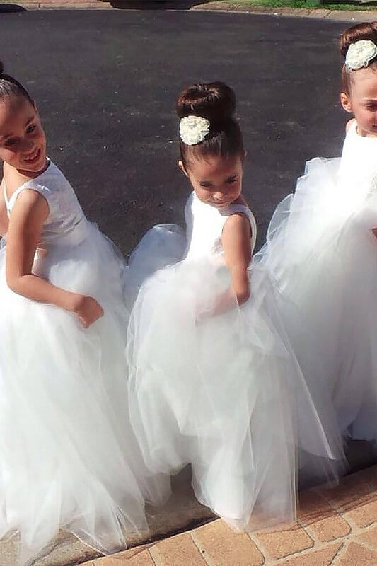 Lovely White Sleeveless Tulle Fashion A-Line Flower Girl Dresses with Buttons