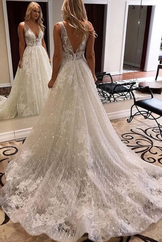 Deep V-neck Sparkling Tulle Open Back Appliques Bridal Wedding Dress）