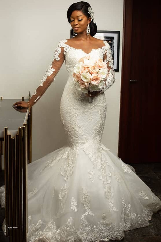 Long Sleeve Lace Appliques Mermaid Wedding Dress with Court Train