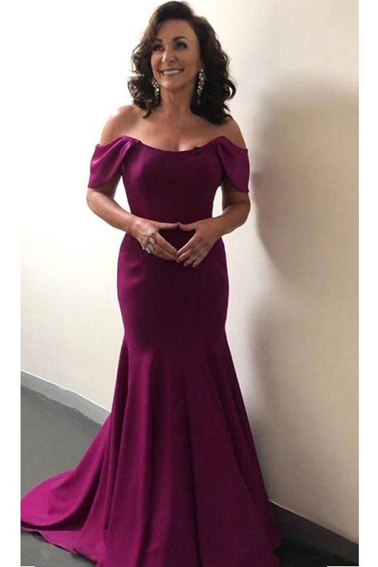 Modern Burgundy Off Shoulder Mermaid Sweep Train Mother of Bride Dresses